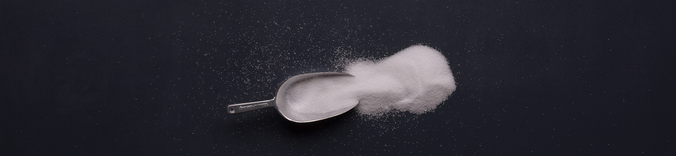 Shovel containing Suprasel food salt